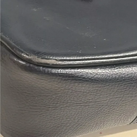 Liz Claiborne Small crossbody purse navy blue Classic Wardrobe Staple - Picture 5 of 11